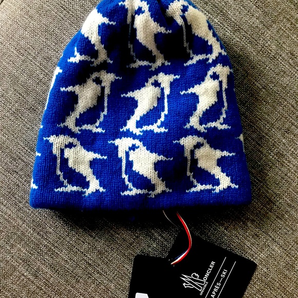 Authentic Moncler Grenoble Beanie. - Picture 1 of 6